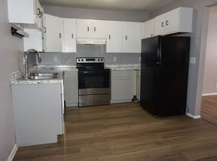 300 S 26th St, Lincoln, NE 68510