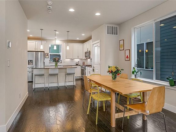 4th image of 3602 NE 145th St
