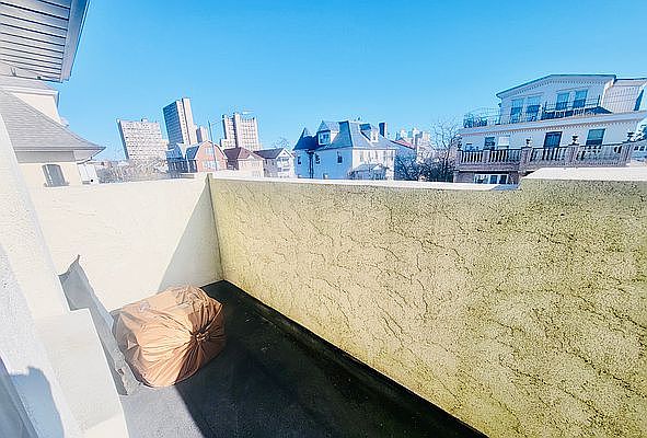 1st image of 3815 Cypress Ave Floor 2