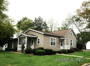 621 13th St, Highland, IL