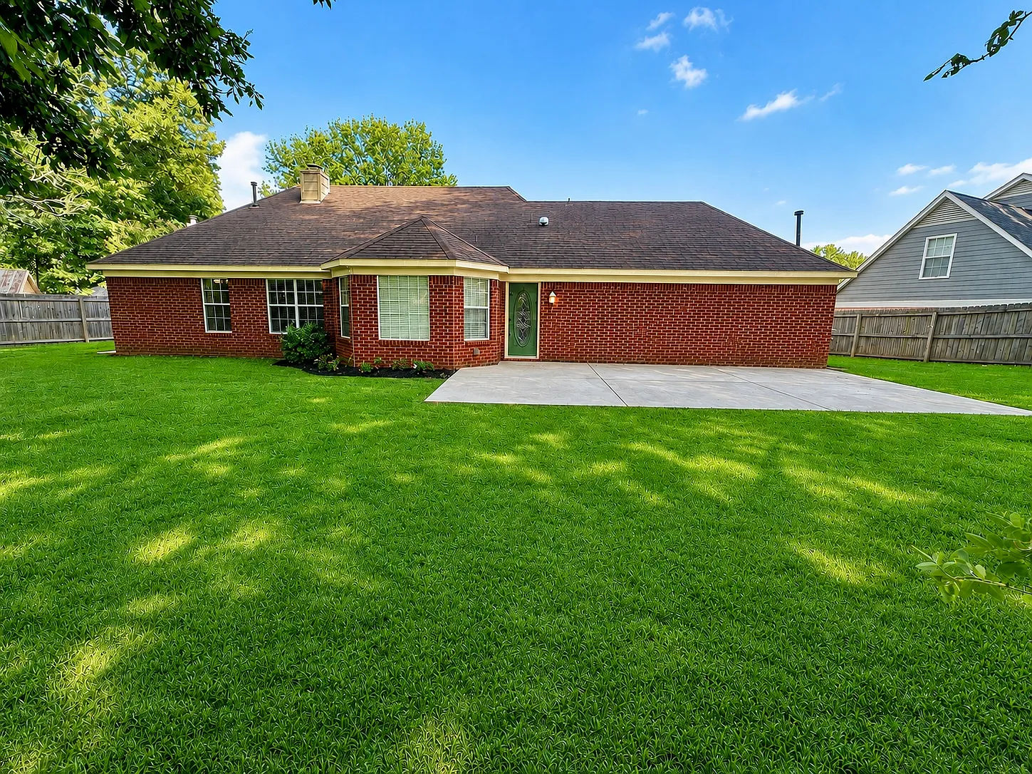 3 bed, 1799 sqft, $2,600 — Photo 2