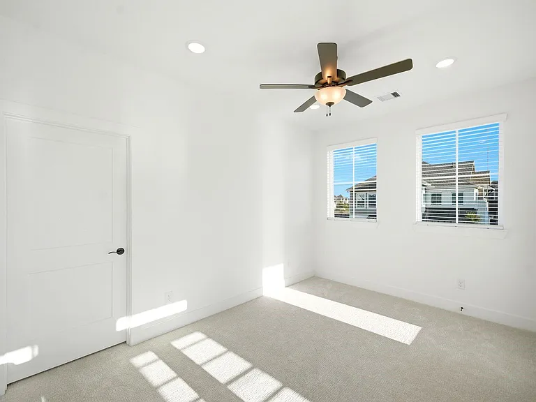 21202 Creeping Bentgrass Dr — Photo 17
