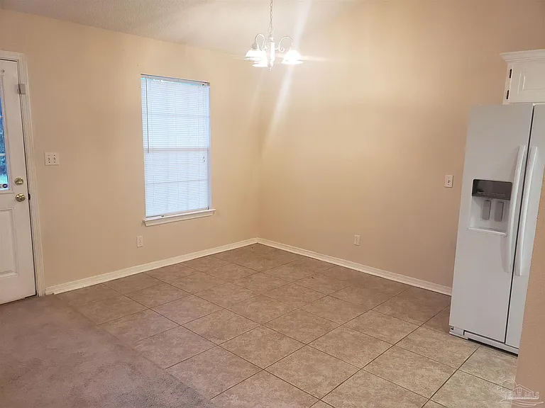 3469 Willow Ln — Photo 4