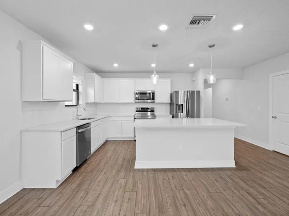 3125 BUTTONWOOD Court, Lauderdale Lakes, FL 33311