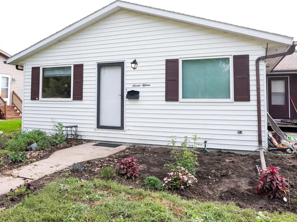 715 12th St, Onawa, IA 51040