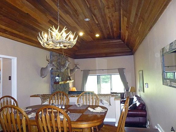 5th image of 308 Country Club Dr