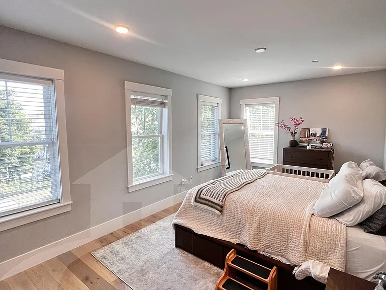 83 Conwell Ave #3 — Photo 10