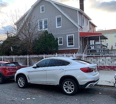 2nd image of 1847 Nereid Ave