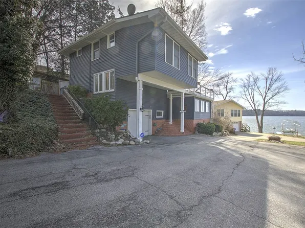 464 Lakeview Ln, Decatur, IL 62521