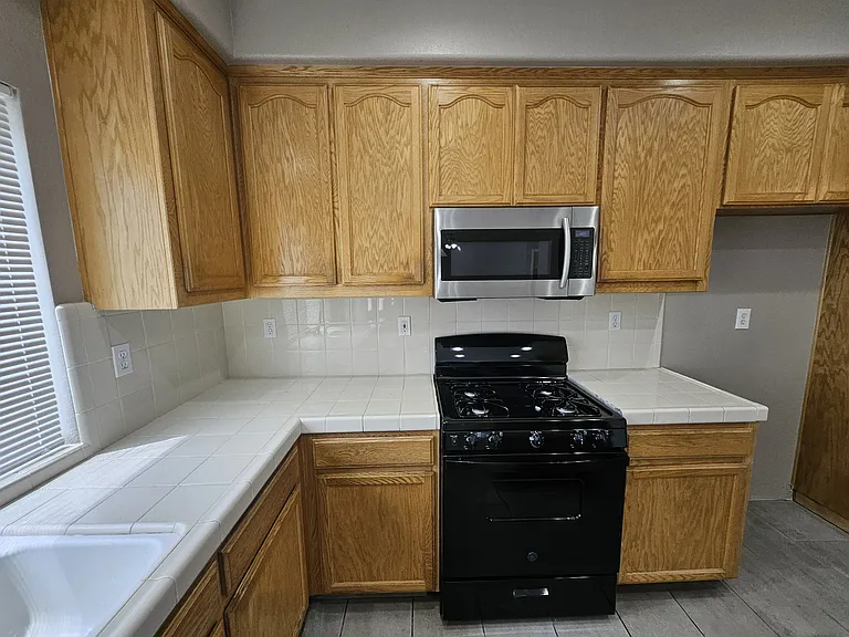 1836 Winding River Ct — Photo 13