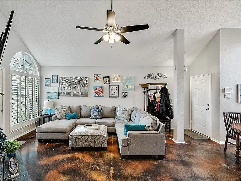 2956 S Bend Dr — Photo 13