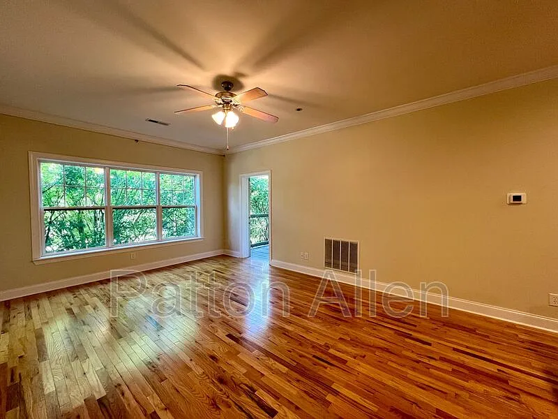 1 bed, 1.0 bath, 675 sqft, $1,595 — Photo 4
