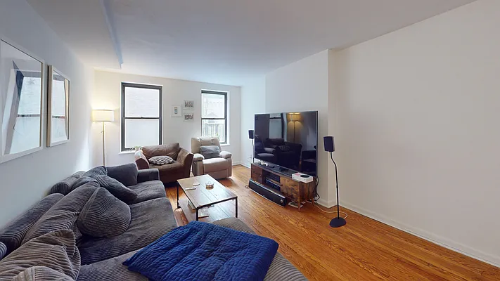 1662 First Avenue #2S