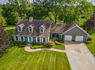 25575 W Timberlake Rd, Barrington, IL 60010