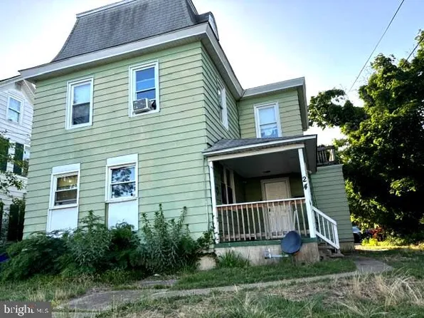 24 Cedar St, Millville, NJ 08332