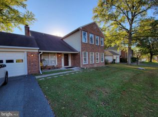 9321 Robnel Pl, Vienna, VA 22182