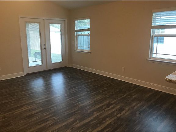 4th image of 5110 Carley Ct