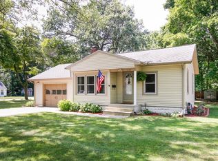 1006 West St, Three Rivers, MI 49093