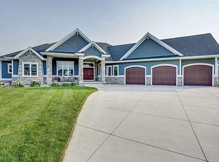 5784 Equestrian Way, Waunakee, WI 53597