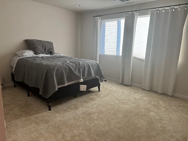 712 Highline Way — Photo 16