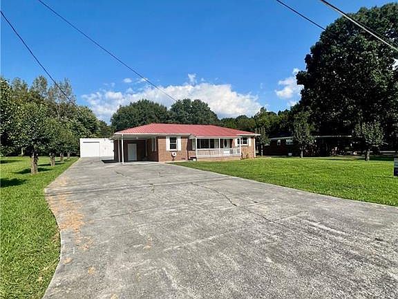 5th image of 402 Linda Ln