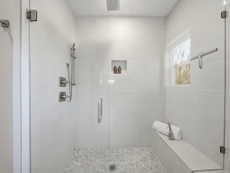 1602 Julia Maulden Pl — Photo 29