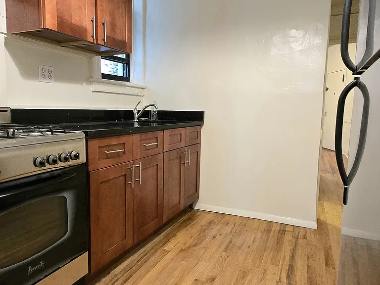 55 W 111th St #3E — Photo 4