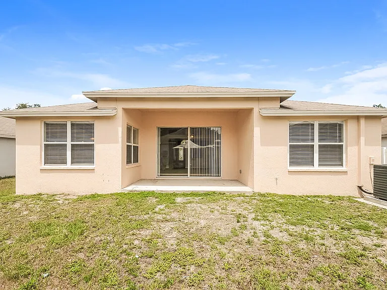 1221 Barclay Wood Dr — Photo 16
