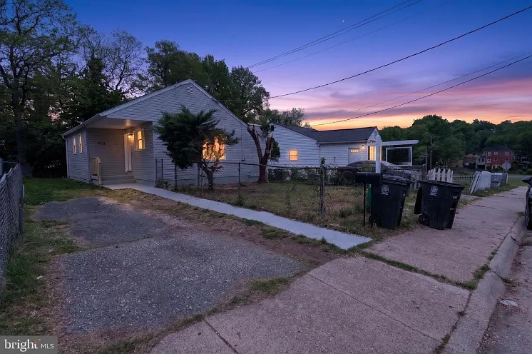 403 Dateleaf Ave — Photo 15