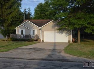 12343 Grafton Rd, Carleton, MI 48117