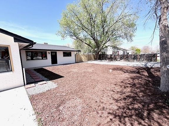 3rd image of 239 Nancy St