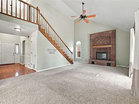 2nd image of 213 Chris Dr
