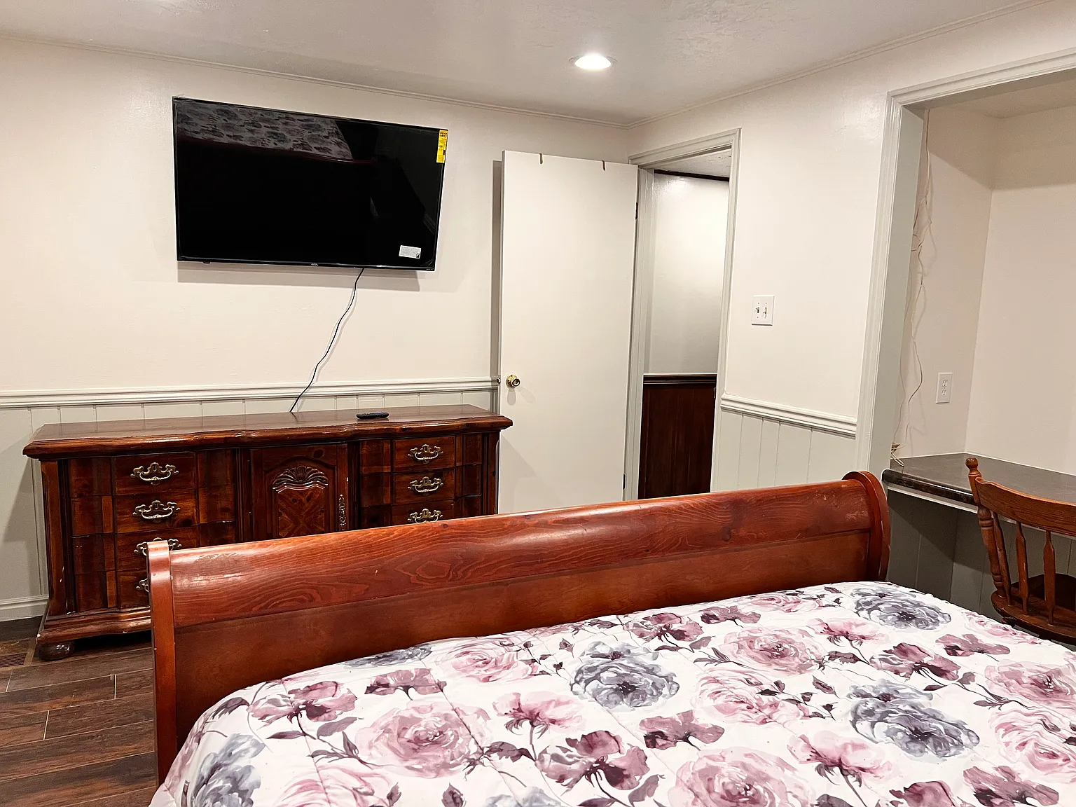 5 bed, 3600 sqft, $3,600 — Photo 3