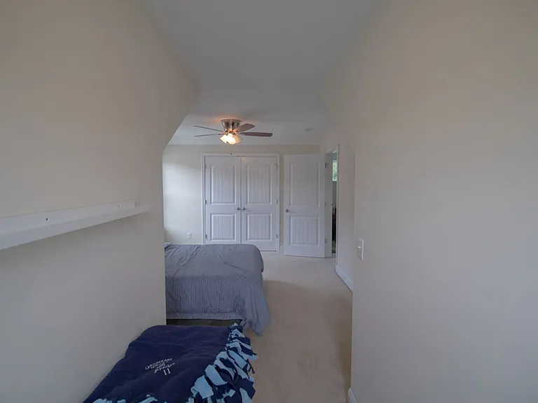 4 Gresham Ln — Photo 33