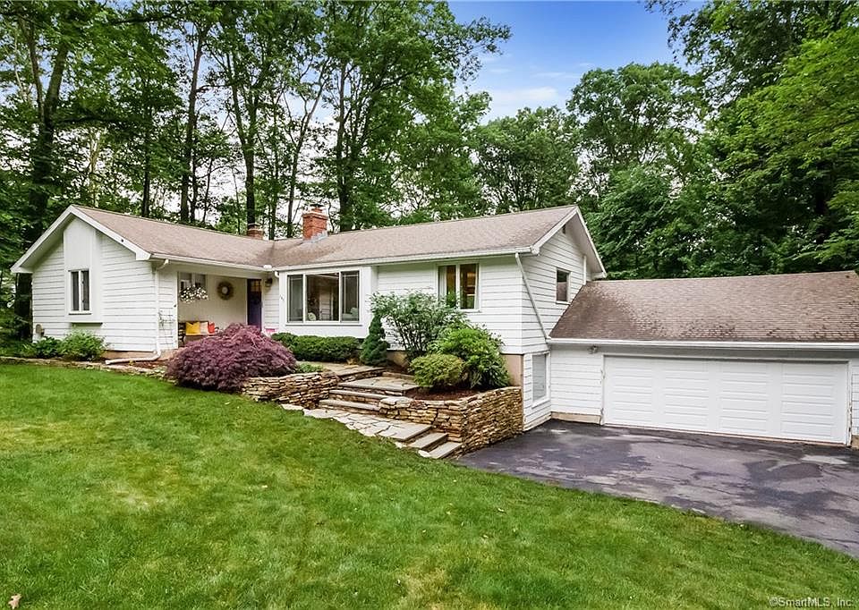1st image of 145 Natchaug Dr