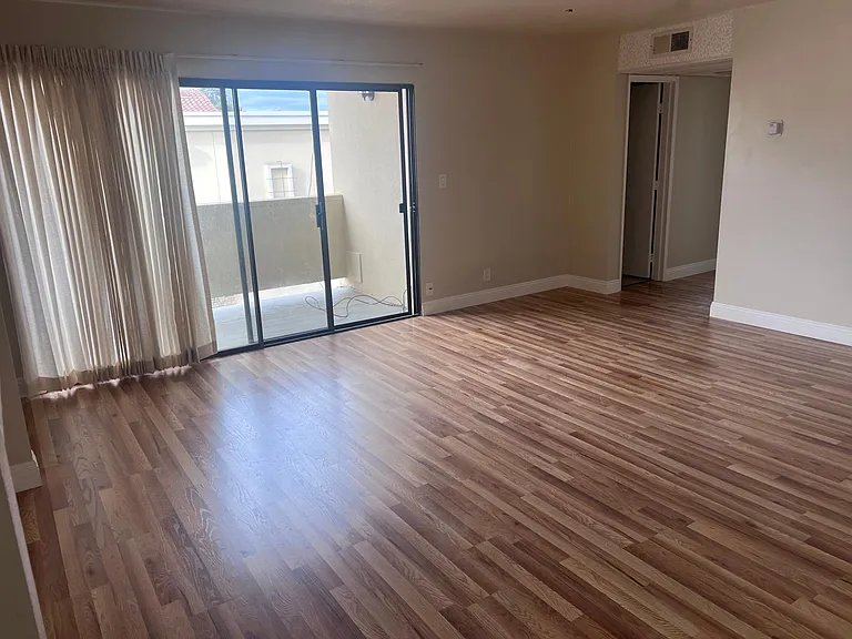 281 Juana Ave #201 — Photo 6