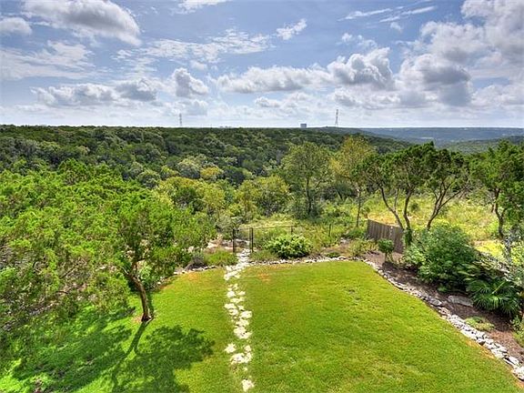 2nd image of 8109 Bottlebrush Dr