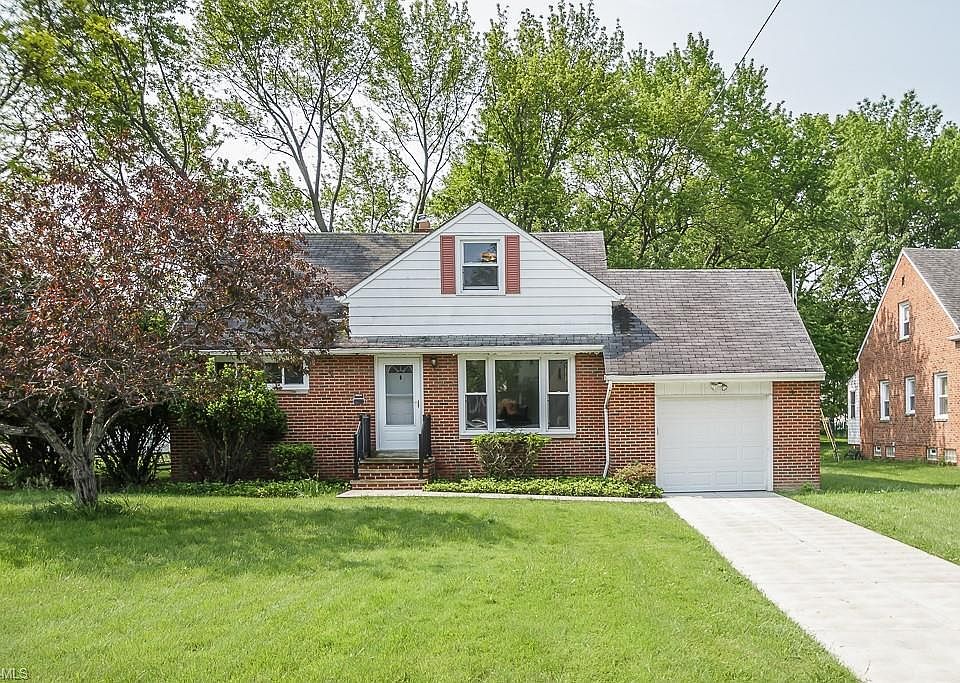 1st image of 25634 Glenbrook Blvd