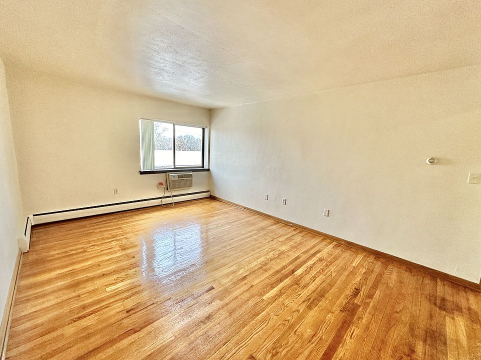 2nd image of 430 S Harrison Ave #309