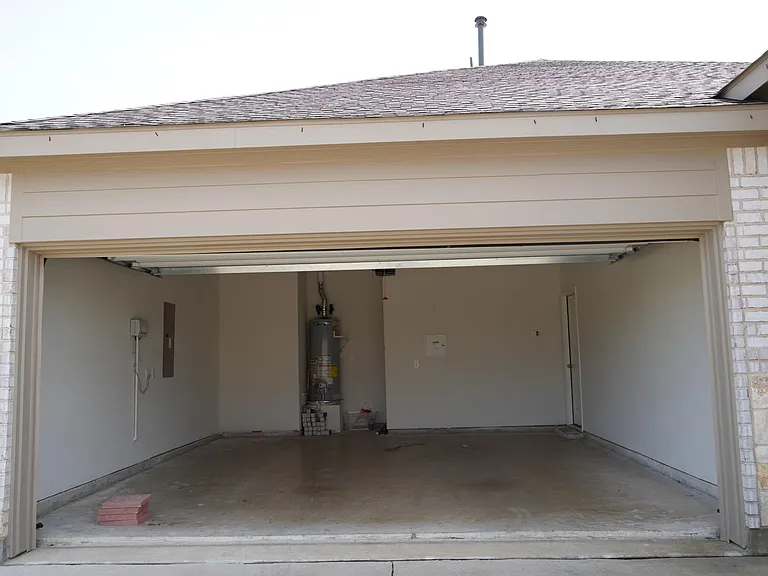 423 Pepperbark Ave — Photo 1