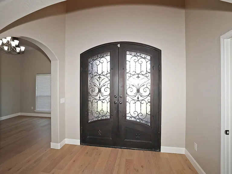 7501 Continental Pkwy — Photo 3
