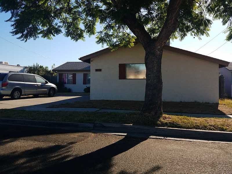 1st image of 8171 Braddock Pl