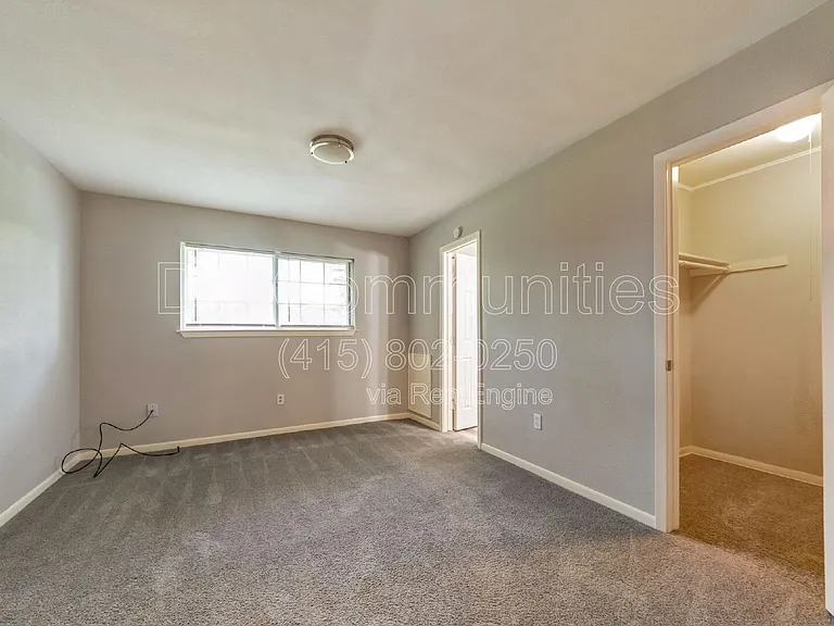 700 Meadowglen Dr — Photo 29