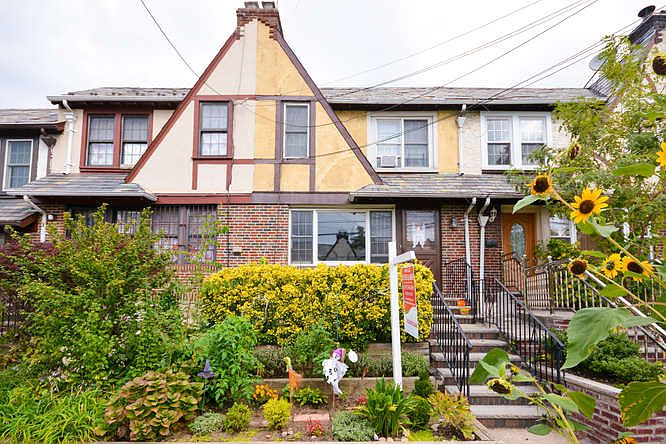 1st image of 6797 Clyde St