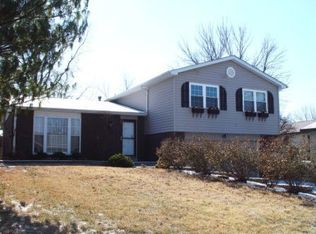 103 Madison Dr, Waterloo, IL 62298