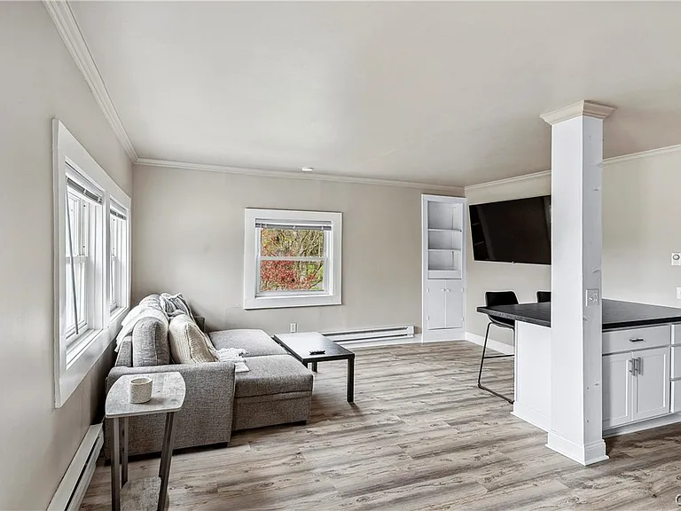 40 Lakeview Cir #1 — Photo 6