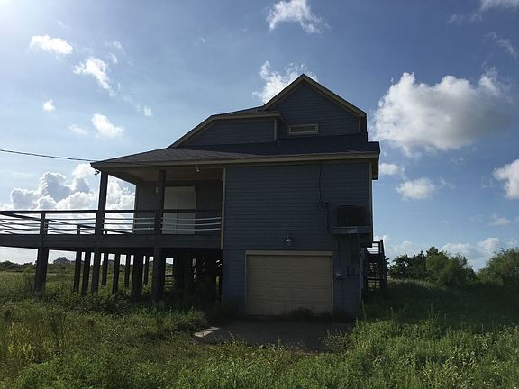 3rd image of 200 Corpus Christi St
