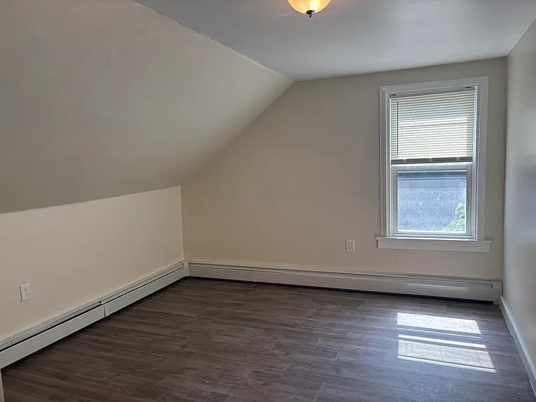 26 Armington St #2A — Photo 9
