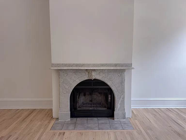 1703 Green St #1 — Photo 11