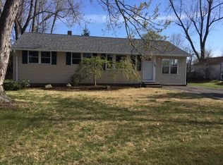 101 Sunset Dr, Springfield, MA 01109